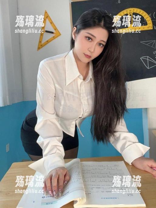 微密圈 - 120斤的小王同学疯狂推荐护士姐姐全集，看完会想要下载吗？哈哈！