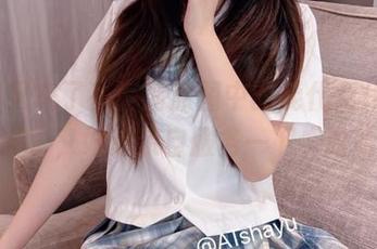 AT鲨又来了，高清原图中的能代女仆太会卖萌了，好想亲自服务一下，哈哈。