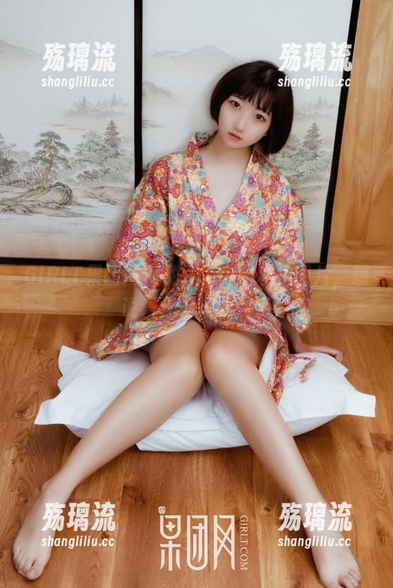 GIRLT果团网 - 甜Abby的私拍图片，想说爱你爱得太甜了
