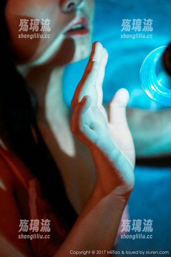 MiiTao蜜桃社 - 咕噜Sweet的连体衣合集：每一件衣服背后都有故事...或者是被鞋子绊倒的情节。