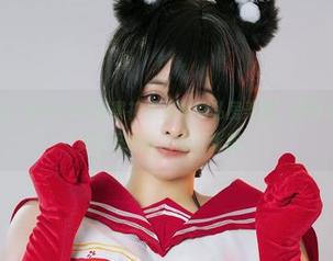 捡到的宝贝：NinJa阿寨寨神明巫女的私房美图，画面流转间有种莫名无法说出的紧张感。