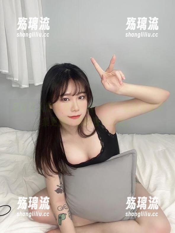 足以让人惊艳的Sira(시라)，全新裸足图集更新，脚的独特之处。