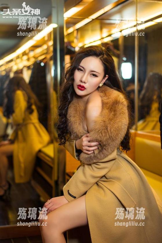 TouTiao头条女神-娜依灵儿 TouTiao头条女神 - 忽然想直播娜依灵儿的女仆分享,觉得日常应该更轻松点吧?