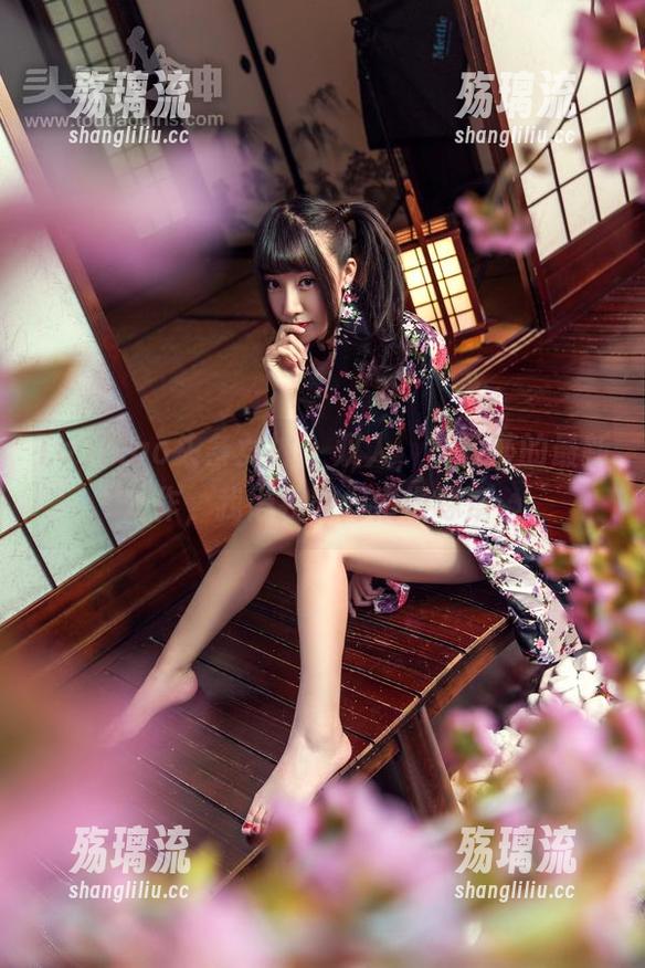 TouTiao头条女神 - 双人，李丽莎的最新大作，我得找时间慢慢琢磨。