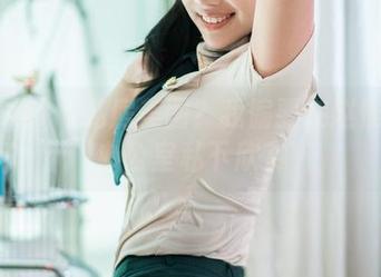 TuiGirl – 私房美图？我偏要在赵惟依的办公室私下欣赏
