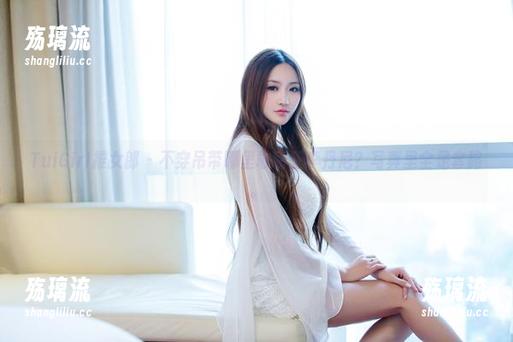 TuiGirl推女郎-王李丹尼 TuiGirl推女郎 - 不穿吊带哪里敢聊王李丹尼?写真里全是套路。
