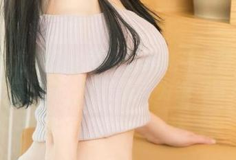 UGirls尤果网 – 芊小童的连体衣照：是我想穿上去，还是我该为她点赞？