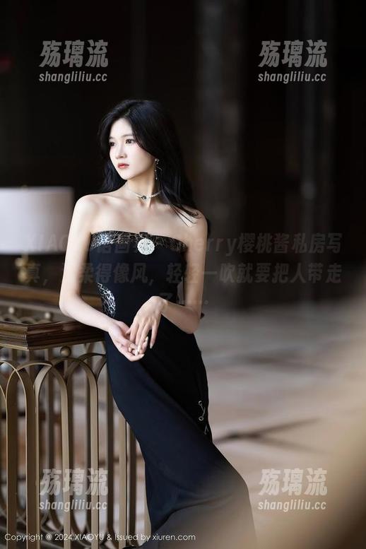 XIAOYU语画界 - Cherry樱桃酱私房写真，温柔得像风，轻轻一吹就要把人带走了……