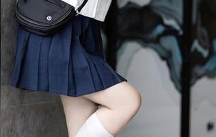 XIAOYU语画界 – 集合了安琪yee的棉袜时刻，玩味在细节中不止一点点。