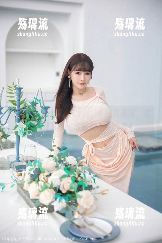 Xiuren秀人网 - Cris_卓娅祺美脚，加上精致写真，谁还在意其他呢？