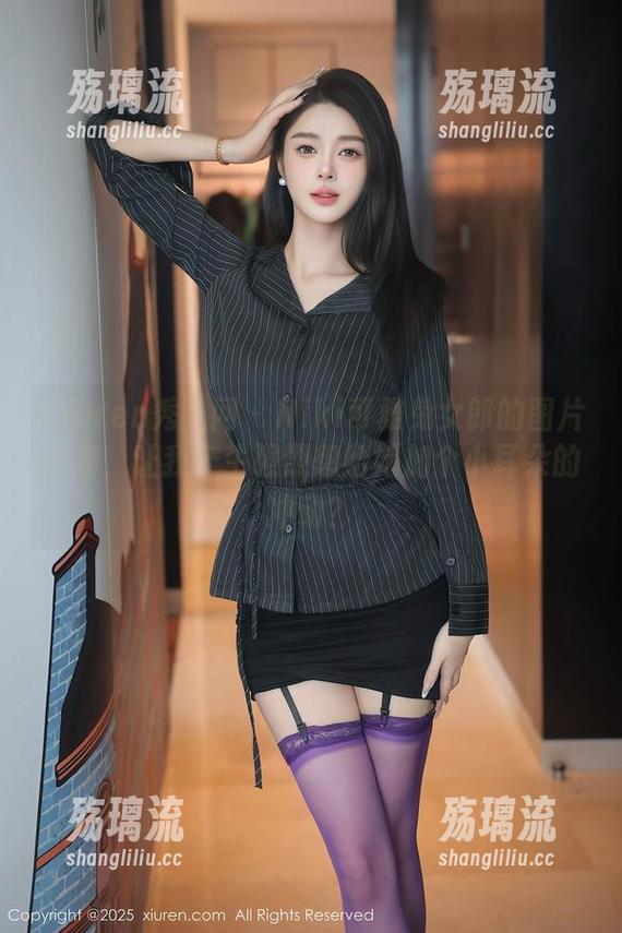 Xiuren秀人网 - Niki可雅兔女郎的图片合集，让我产生强烈想给她加个小耳朵的冲动？