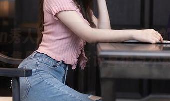 Xiuren秀人网 – 在周jojobaby的棉袜写真集里，分享些许喜悦与不羁
