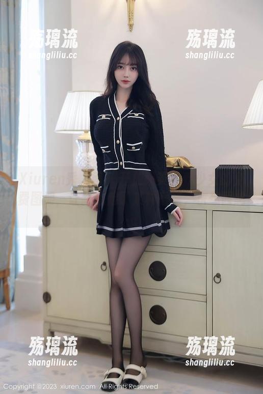 Xiuren秀人网 - 开放奶芙乔乔少女的免费图册，让我想起了某种暧昧，东想西想…