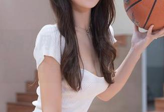 Xiuren秀人网 – 小芭乐的女王风范，图片分享让你目瞪口呆