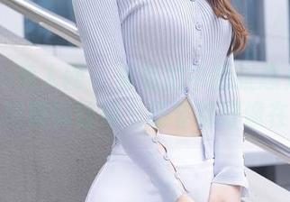 Xiuren秀人网 – 看私拍中的张思允Nice，丝网服饰让每个细节都好像在低语