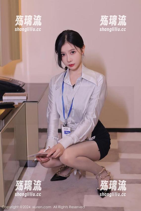 Xiuren秀人网 - 炎炎夏日，是小逗逗女仆写真，保证看完让你神清气爽，甚至出门遛狗的心都有了！