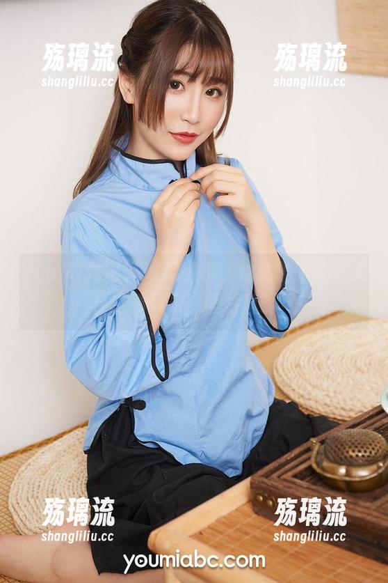 YouMi尤蜜荟 - 噜啦啦，柚柚酱跟我在天台上看风景，图片真嗨！
