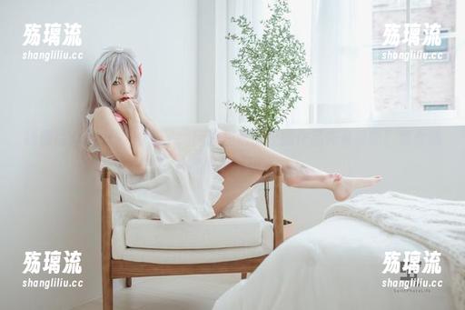 钱都给Yuna(윤아)花了，网盘里这份长腿作品先存着吧！等合适的时候再说。