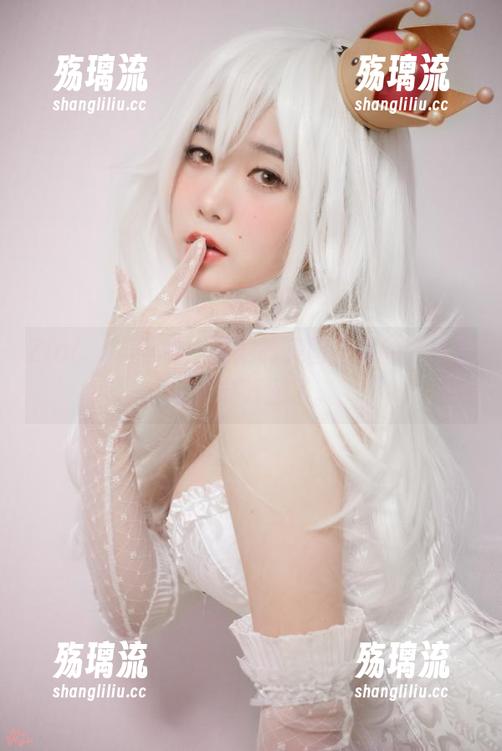 Zia(지아)学妹：看她的美图，我的壁纸愿望清单要涨了。