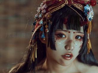 哈哈，JK写真也可以这么自在，一笑芳香沁玩得真妙！