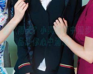 丽柜 – 喜欢雨天？小爽的雨中漫步福利作品让你心中涌动！
