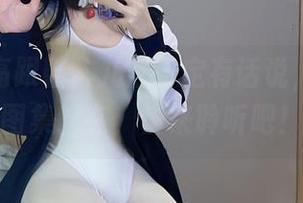 这样的高跟鞋，九言一定有话说，原图、图集都在，快来聆听吧！