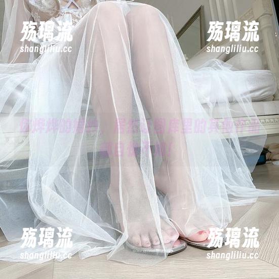 你烨烨的婚纱，居然让图库里的其他作品都自愧不如！