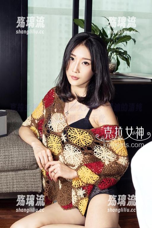 克拉女神 - 免费资源大揭秘：周迪的清纯一看就知道不止于此。