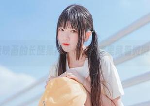 听说喵糖映画的长腿黑裙作品，图库里藏着微微的眨眼～