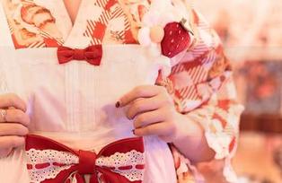 嗲囡囡 – 用体操服掀起一点波澜，周于希的美图让人意外。