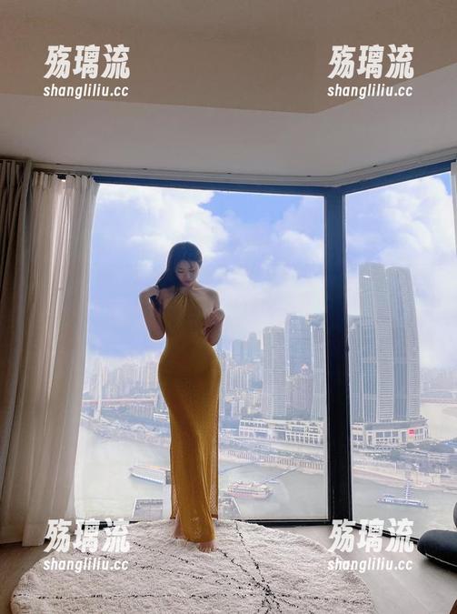 微密圈 - 奶宝妹纸的眼镜套图，难道就这发型和眼镜的组合更吸引？