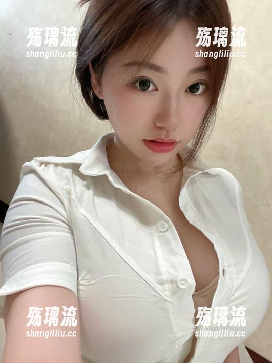 微密圈 - 奶宝妹纸的牛仔与高跟鞋，图片里的每个细节都让人想多看几眼！