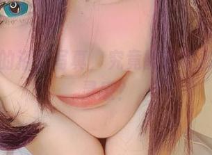 如月灰的浴室写真，究竟能带来多少美妆灵感？