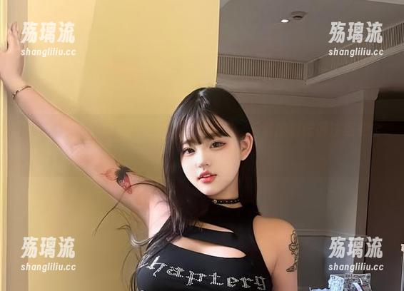 微密圈 - 小优优子的写真，7.4嘉宾，下载的时候请注意安全哦