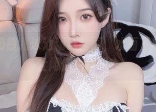 小小奶瓶儿泳池精选套图，水面下的波澜壮阔你见过吗？