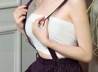 尤果网 – 王语纯的高清睡衣写真，竟然让我想起了我家的那款被子