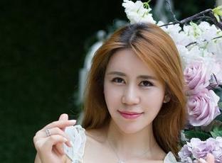尤物馆 – Seven小七红裙在线，原图配段子：关于“橘子味的爱”又双叒叕来了！