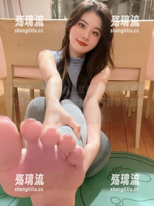 微密圈 - 理智一点，就是阿朱啊！处暑日的这一组写真，原图太好，可能要再加点绿。