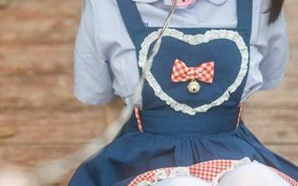 让幼水铃衣带你“泡”出高清美图的温泉体操服秀，衣服似乎都在说：“再美一点都不够！”