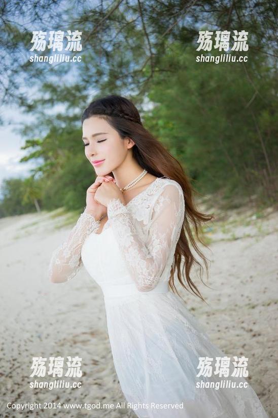 推女神 - 每一件毛衣都想说的事——Akiki朱若慕的私房图集，直击心头。