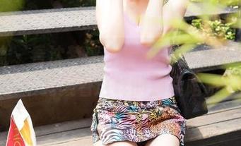 推女神 – 看沈梦瑶_Gcat的短裙写真，美图中竟藏着这样的温柔陷阱。