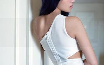 推女郎 – 查看陆瓷的美图，里面藏着她的秘密剧本！