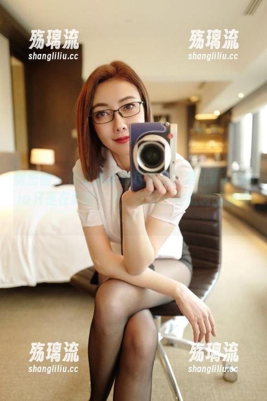 微密圈 - 你以为全套写真里的果儿Victoria只是在卖萌？不，这是一种低调的清纯！