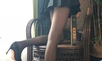 微密圈 – 精选：车内的特别时刻，梦里一只喵的丝袜引发的脑洞