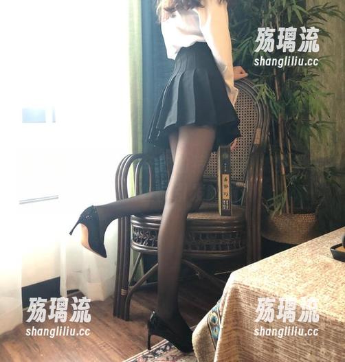 微密圈 - 精选：车内的特别时刻，梦里一只喵的丝袜引发的脑洞