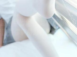 森萝财团新鲜出炉-看这组旗泡少女的白丝，丰富到你争相想要更新原图的样子