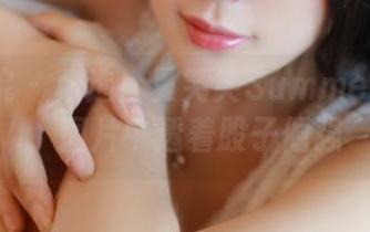 模范学院 – 精选！夏笑笑Summer穿红裙，图片中透着股子倔强