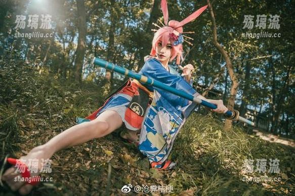 镂空图包？切！又被沧霁桔梗刷新了认知，更新太值得关注了！