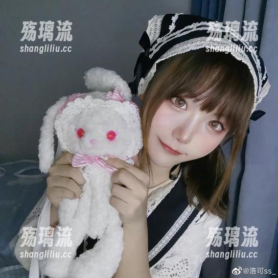 当洛可ss和大地接吻——随便拍拍这组裸足照片