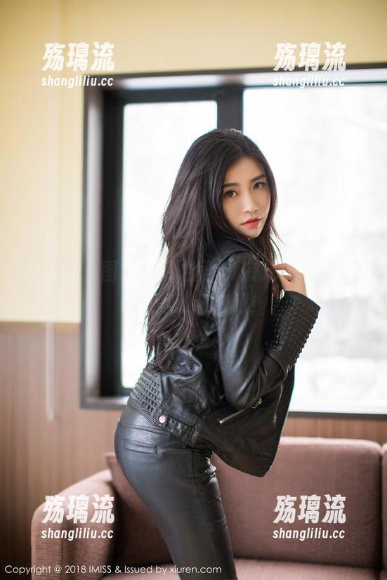 爱蜜社 - 图片流转之间，莉莉Lily的甜心也许翻了个白眼！